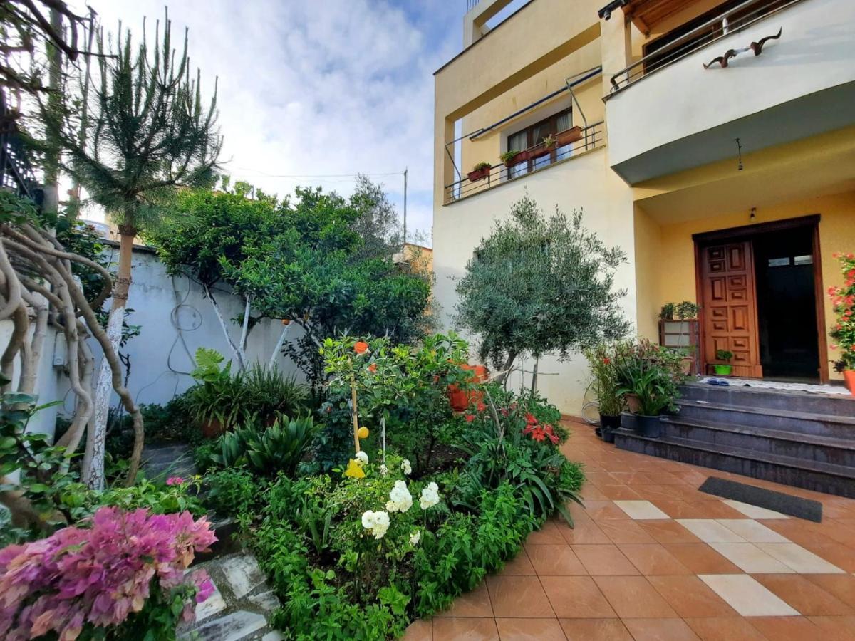Guest Room Near Historical Center Vlore Exterior photo